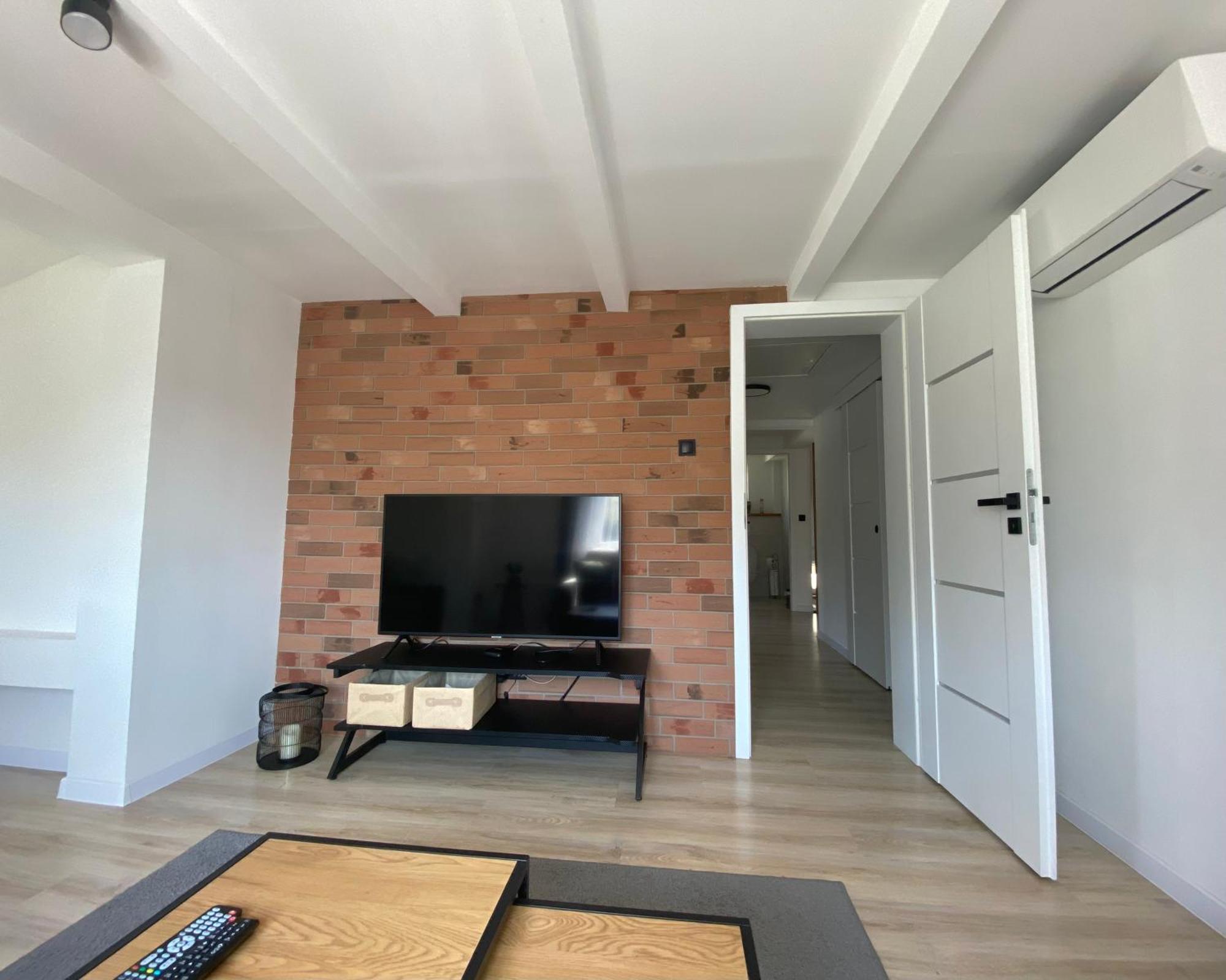 Apartamenty Fredry Lesko Exterior foto
